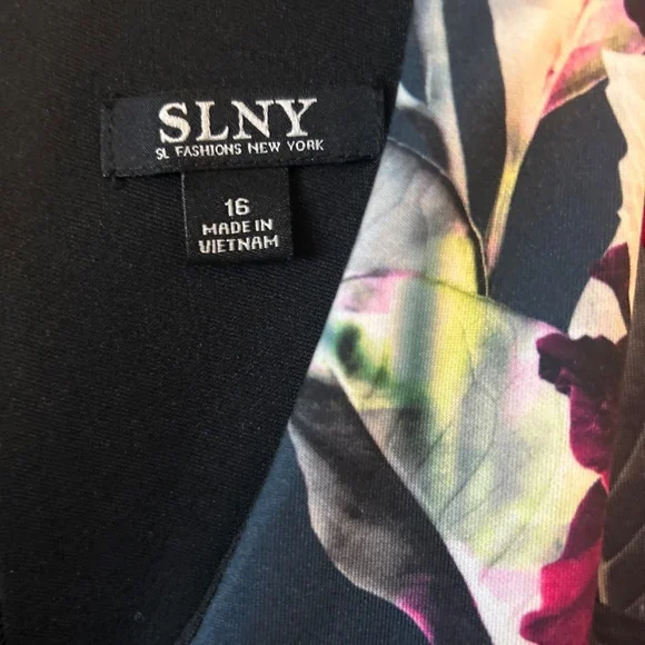 Floral cocktail dress - Picture 3 of 3